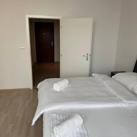 Gate Old Town With Parking Apartament *