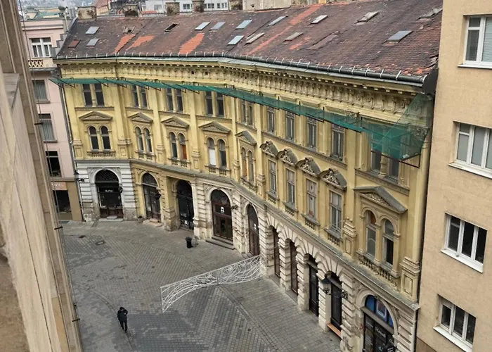 Gate Old Town With Parking Apartament Bratislava